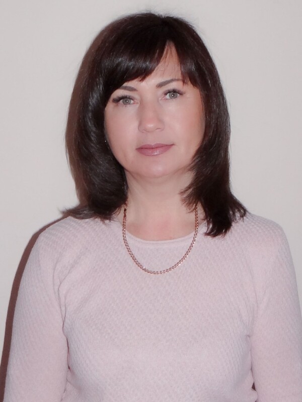 Комарова Марина Юрьевна.