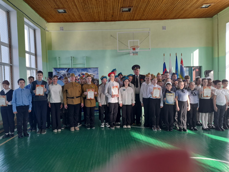 Конкурс «Смотр строя и песни»! .